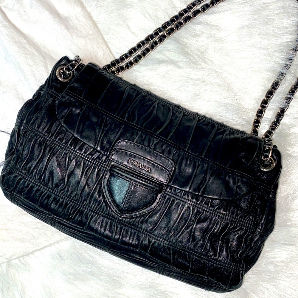 Prada Nappa Gaufre Chain - Picture 4 of 16